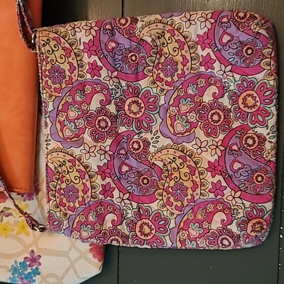 Spring Crossbody Purse Bundle (3) - Picture 15 of 15